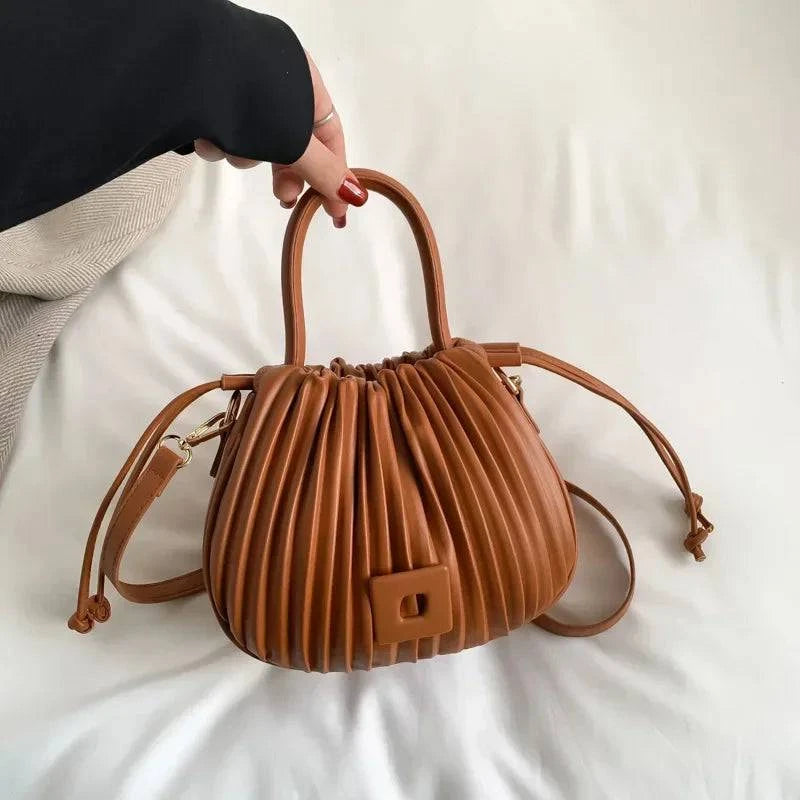 Bolsa Feminina Bucket Texturizada Bella Vitta Camel - Zellum