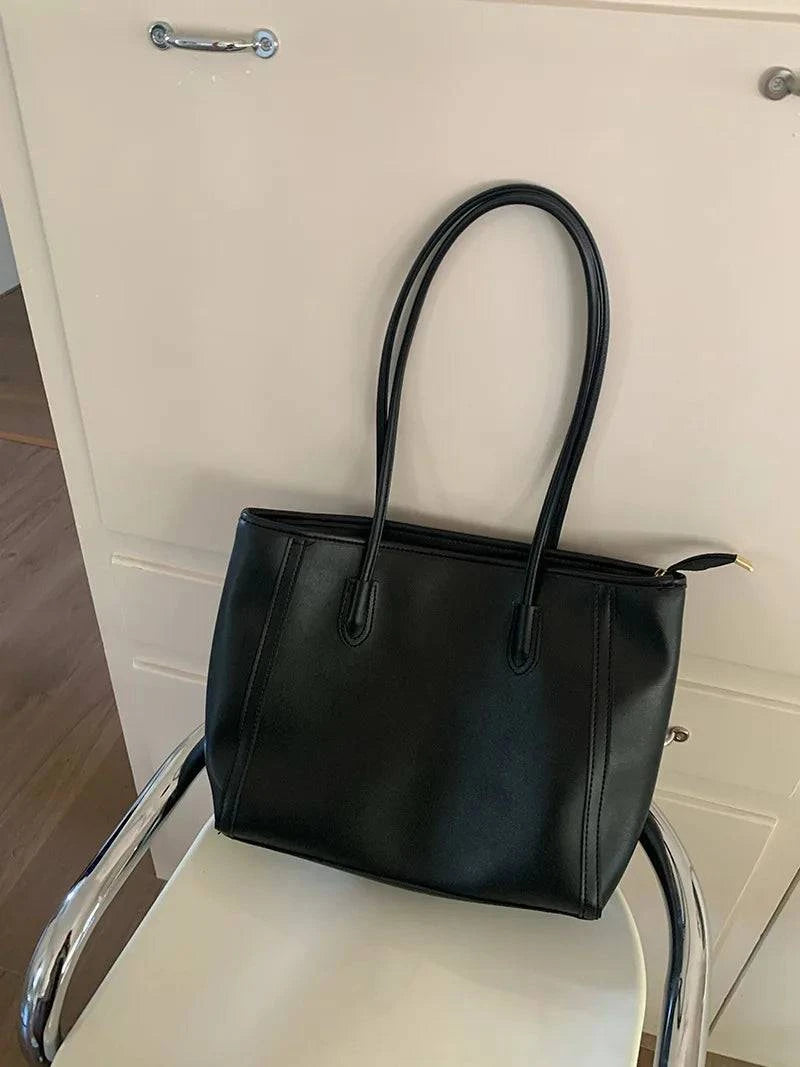 Bolsa Feminina de Couro Tote Glam Preto - Zellum